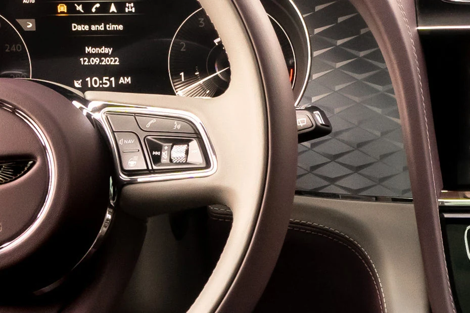 Bentayga — Photo