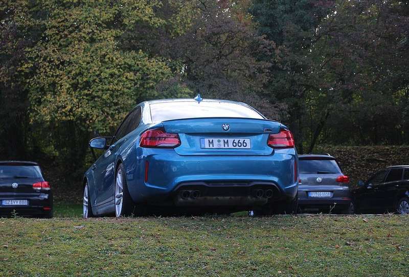 M2 — Exterior