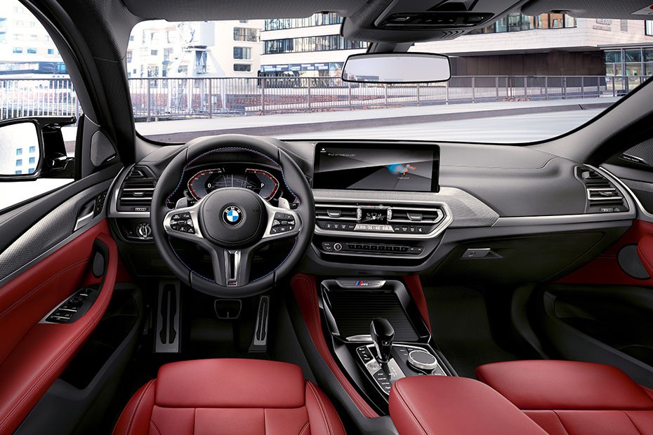 X4 M40i — Photo