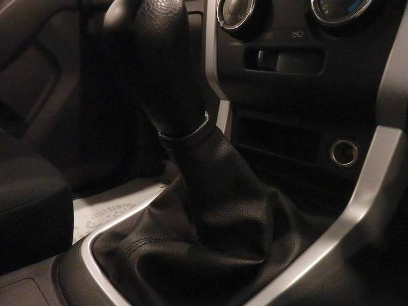 D-Max — Photo