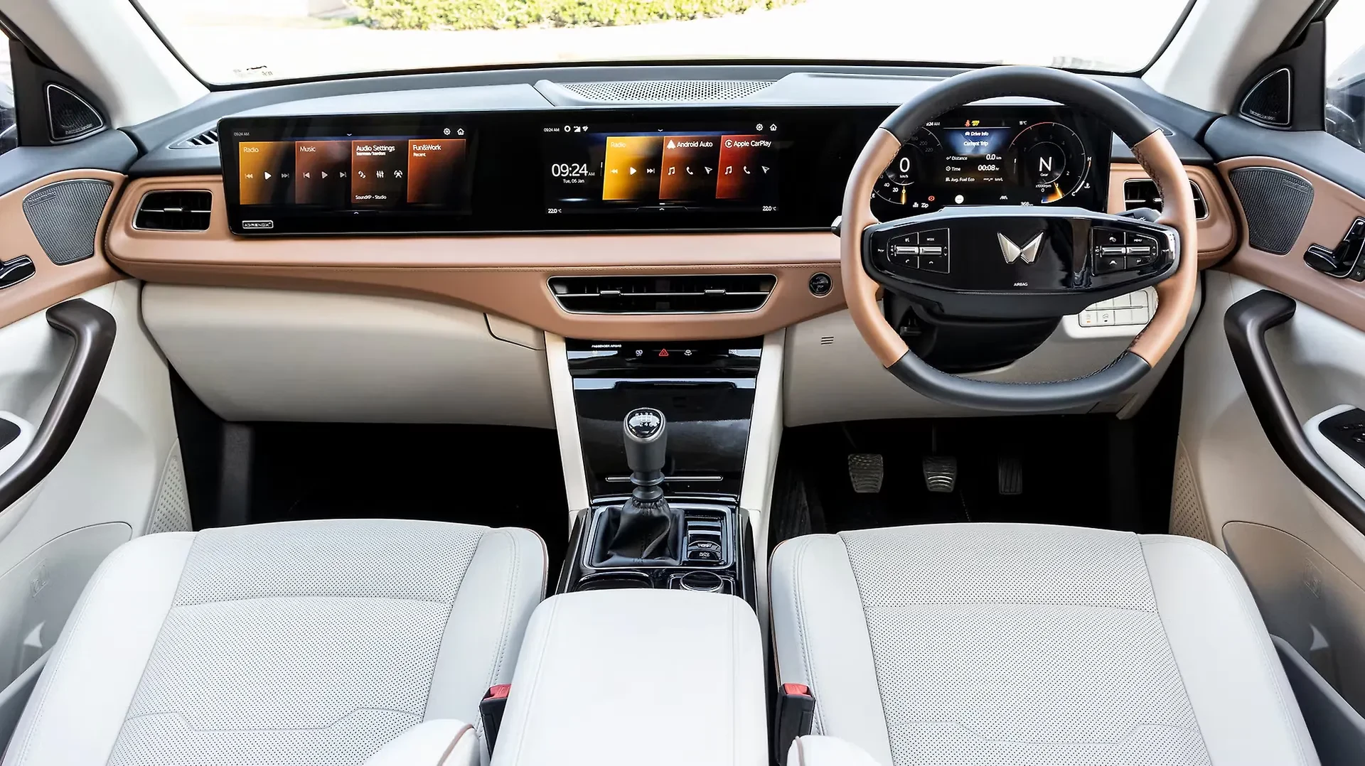 XUV 7XO — Photo