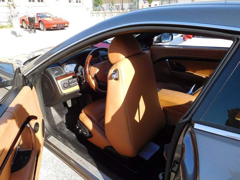 GranTurismo — Interior