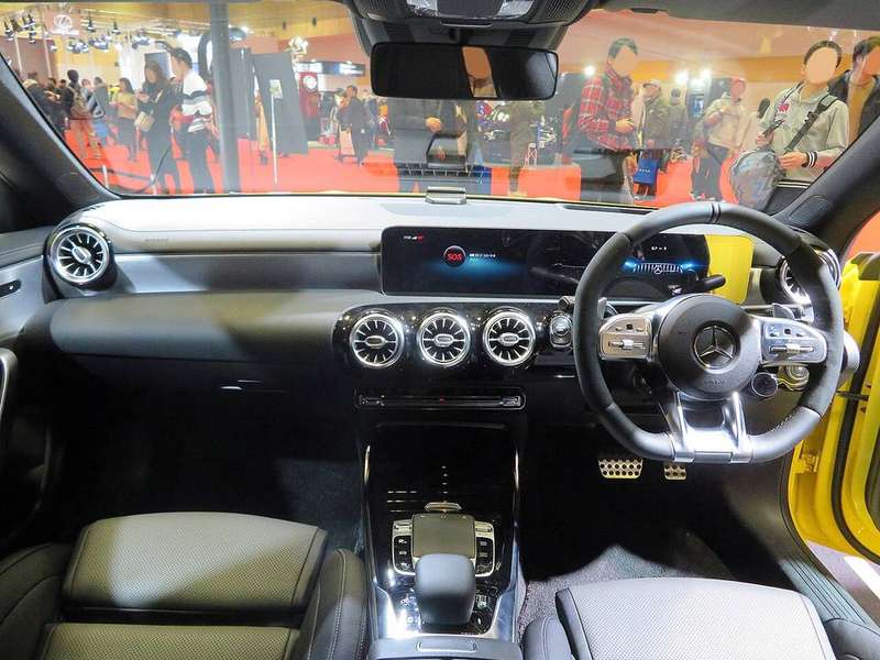AMG A 45 S — Dashboard