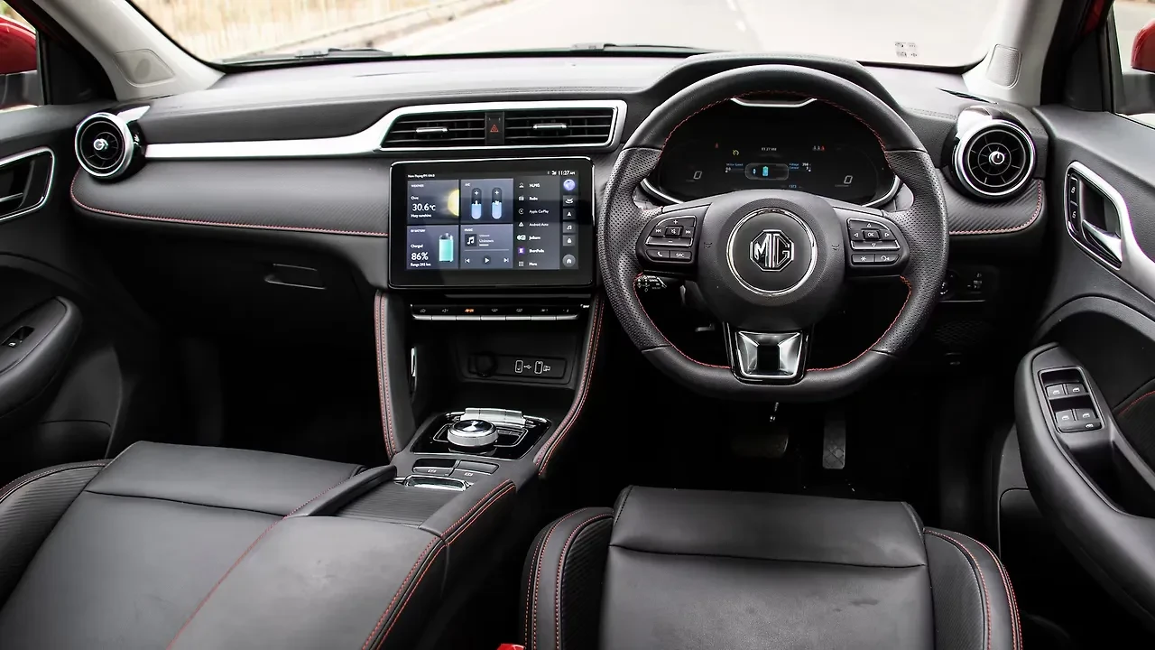 ZS EV — Photo