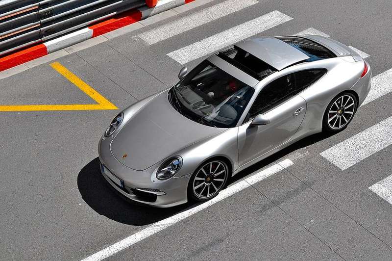 911 — Photo