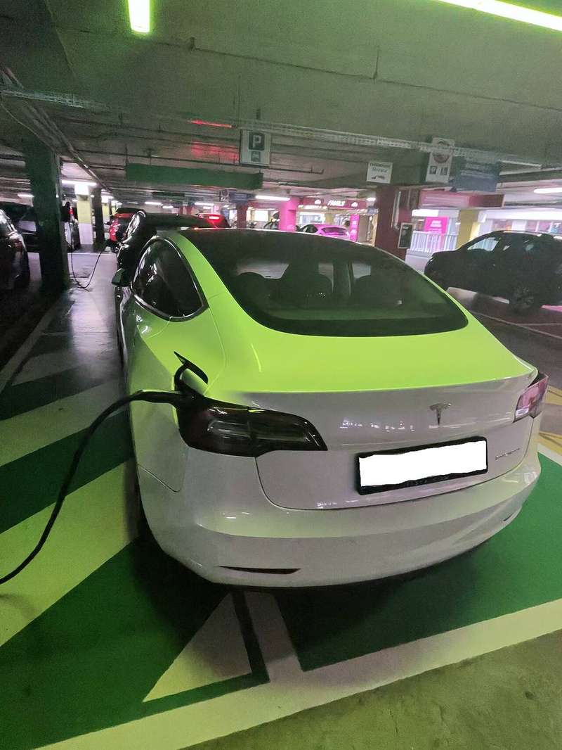 Model 3 — Photo