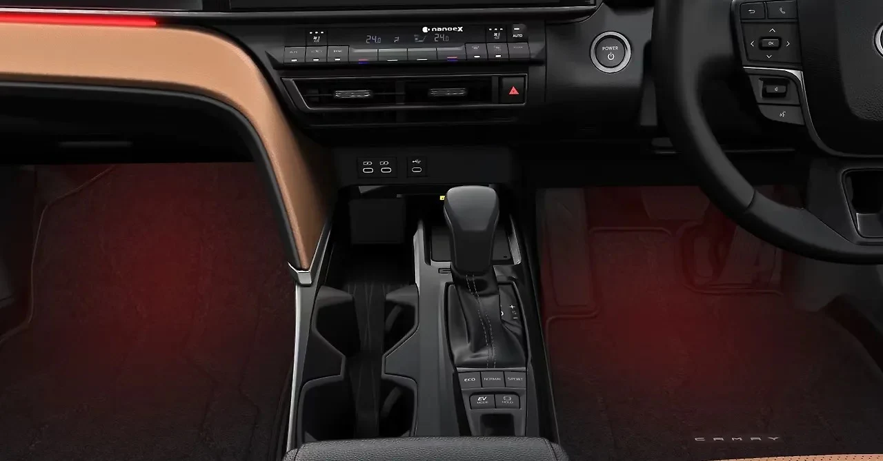 Camry — Photo