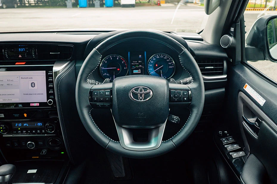 Fortuner — Photo