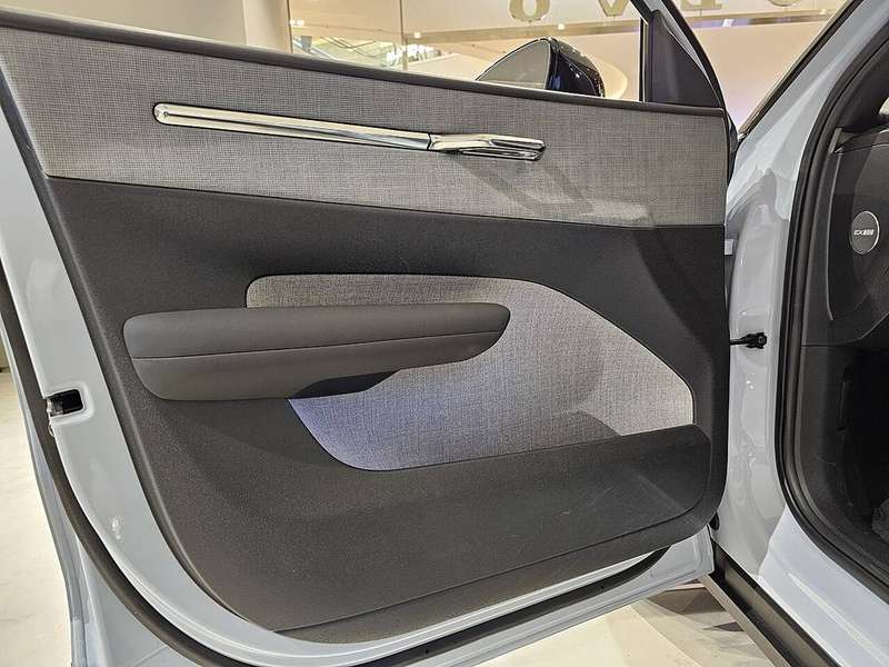 EX30 — Interior