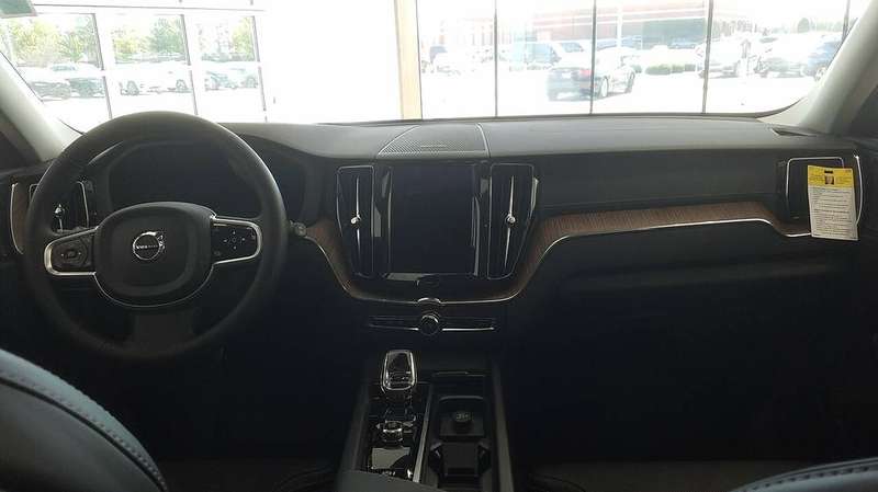 XC60 — Interior