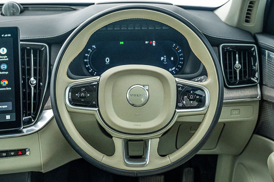 XC90 — Photo